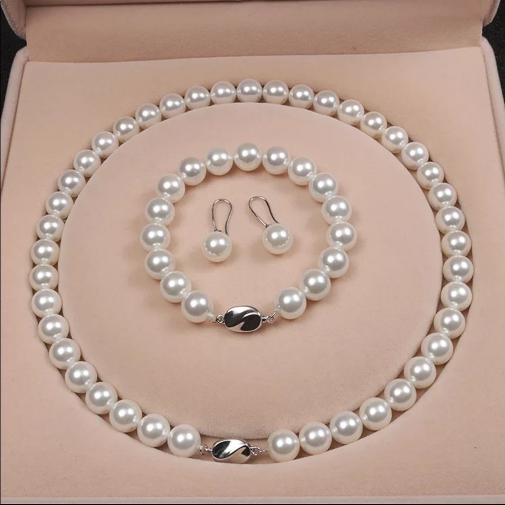 Shell pearls - Picture 7 of 7